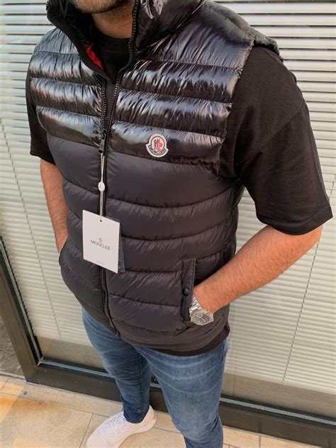 Moncler Erkek Mont & Erkek Yelek Modelleri .